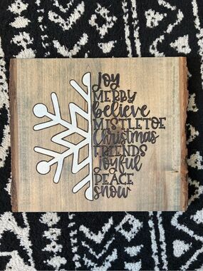 Wooden Holiday Snowflake Sign - White Snowflake